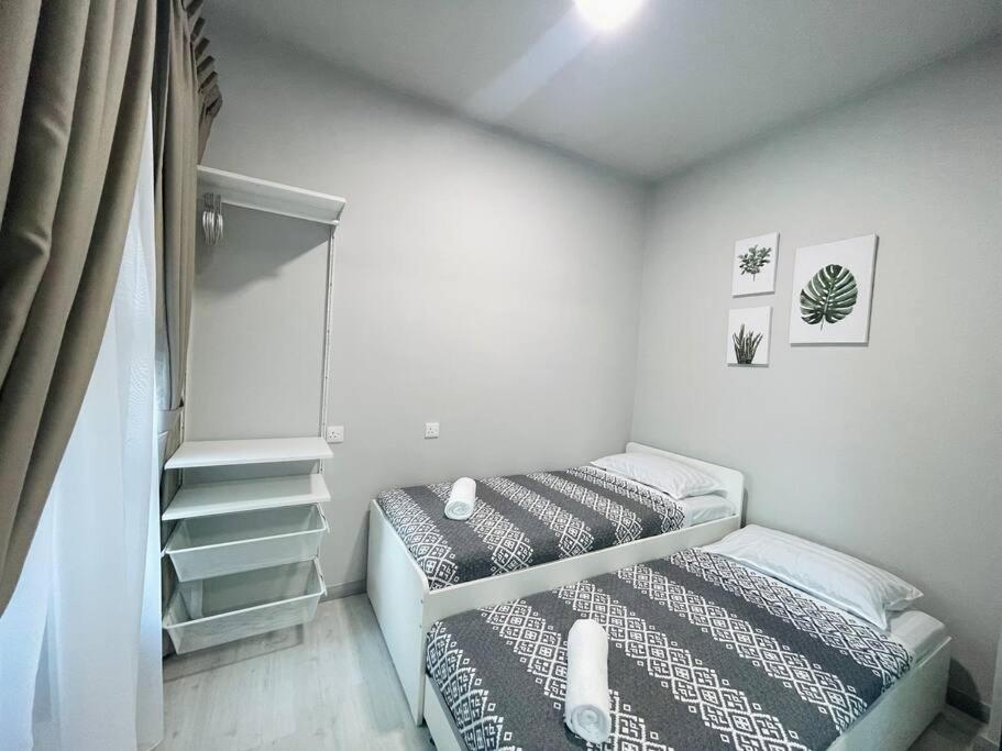 Jesselton Quay,2Br,4-5Pax,Mountain View Leilighet Kota Kinabalu Eksteriør bilde